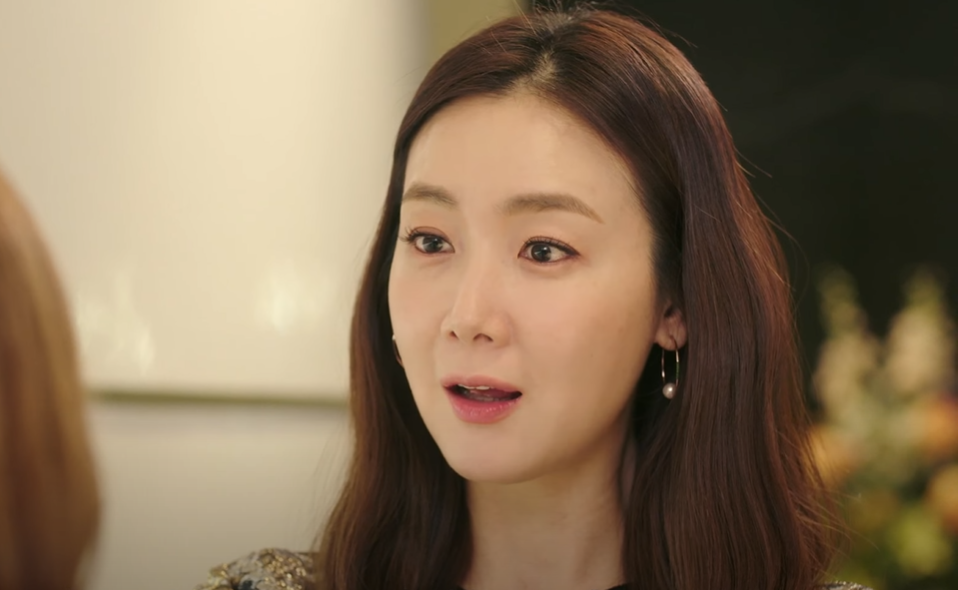 7 First Kisses Star Choi Ji-Woo is the tallest Korean actress of her age
