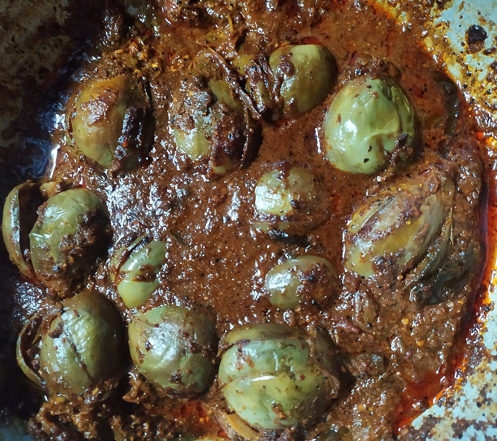 Gutti vankaya curry